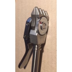 Udlejning: Badminton/tennis opstrengningsmaskine 3 mdr.. 750kr./mdr. 