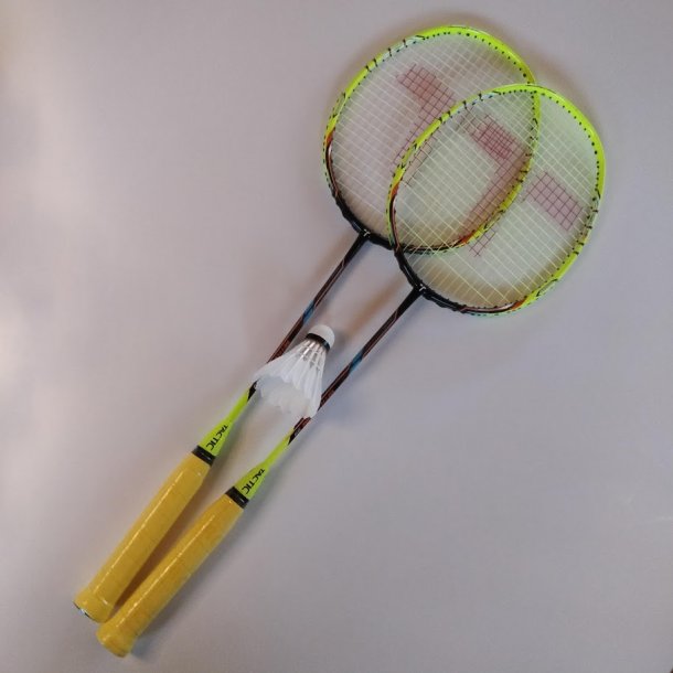 Badminton ketcher Sabre 99  Hybrid  Med god opstrengning. 2 stk. 990kr.